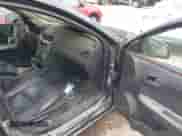 2012 Chevrolet Malibu LTZ z VIN 1G1ZG5E7XCF212629, wystawiony jako IAAI lot #43031213 z przebiegiem 194 958 mil mil oraz . Historia ofert i sprzedaży dostępna na DreamBid. Obrazek 5.