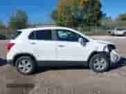 2020 Chevrolet Trax LT z VIN KL7CJPSB1LB033273, wystawiony jako IAAI lot #43371397 z przebiegiem 88 303 mil mil oraz . Historia ofert i sprzedaży dostępna na DreamBid. Obrazek 13.