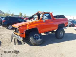 1985 Chevrolet Blazer K10 Utility HT с VIN 1G8EK18H5FF144613, выставлен на аукционе IAAI как лот 40464314 с пробегом Не указан миль и . История ставок и продаж доступна на DreamBid. Изображение 2.