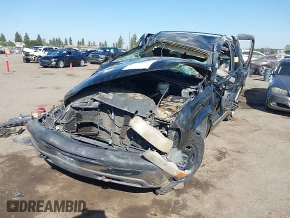 2004 Chevrolet Suburban LS with VIN 3GNFK16T34G118032, listed as a IAAI auction lot 42991411 with Not provided miles and . Bid and sale history available at DreamBid. Image 6.