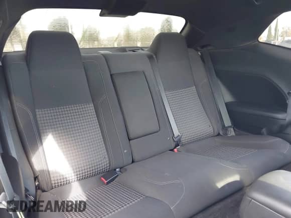 2019 Dodge Challenger SXT с VIN 2C3CDZAG1KH551333, выставлен на аукционе IAAI как лот 43243129 с пробегом 67 405 миль миль и . История ставок и продаж доступна на DreamBid. Изображение 8.