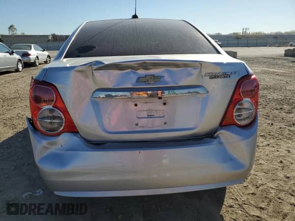 2016 Chevrolet Sonic LT с VIN 1G1JC5SH5G4178042, выставлен на аукционе Copart как лот 85363465 с пробегом 90 120 миль миль и Списание • Salvage title. История ставок и продаж доступна на DreamBid. Изображение 6.