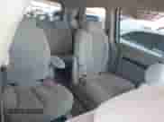 2007 Hyundai Entourage GLS z VIN KNDMC233X76037719, wystawiony jako IAAI lot #42620112 z przebiegiem 209 455 mil mil oraz . Historia ofert i sprzedaży dostępna na DreamBid. Obrazek 8.