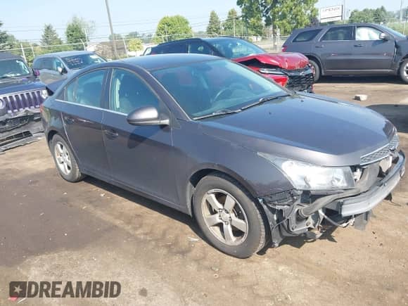 2014 Chevrolet Cruze 1LT с VIN 1G1PC5SB2E7182194, выставлен на аукционе IAAI как лот 42993632 с пробегом 184 775 миль миль и . История ставок и продаж доступна на DreamBid. Изображение 1.