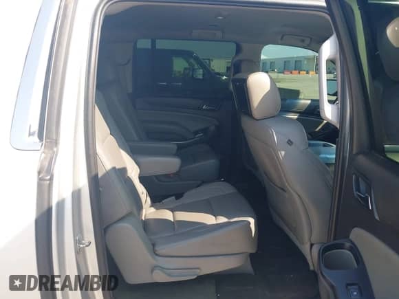 2015 Chevrolet Suburban LT with VIN 1GNSCJKC9FR271308, listed as a IAAI auction lot 42896617 with 202,547 mi miles and . Bid and sale history available at DreamBid. Image 8.