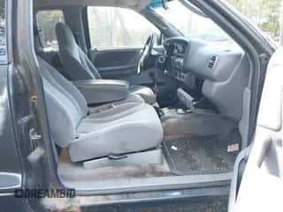 2000 Dodge Dakota with VIN 1B7GL22X2YS517053, listed as a IAAI auction lot 43386767 with 276,202 mi miles and . Bid and sale history available at DreamBid. Image 5.