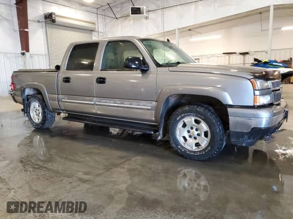 2006 Chevrolet Silverado 1500 LT3 z VIN 2GCEK13Z661350519, wystawiony jako Copart lot #69221295 z przebiegiem 178 959 mil mil oraz Szkoda całkowita • Salvage title. Historia ofert i sprzedaży dostępna na DreamBid. Obrazek 4.