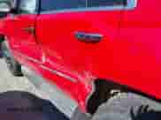 2019 Chevrolet Tahoe LS with VIN 1GNSKAKC1KR197010, listed as a IAAI auction lot 42718151 with 117,781 mi miles and . Bid and sale history available at DreamBid. Image 6.