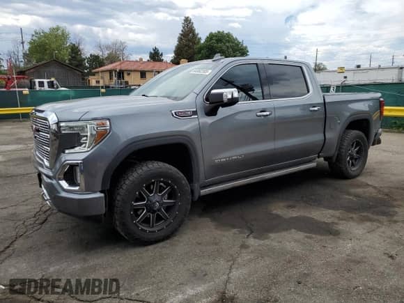2021 GMC Sierra 1500 Denali z VIN 3GTU9FEL6MG381903, wystawiony jako Copart lot #64962385 z przebiegiem 35 205 mil mil oraz Szkoda całkowita • Salvage title. Historia ofert i sprzedaży dostępna na DreamBid. Obrazek 1.