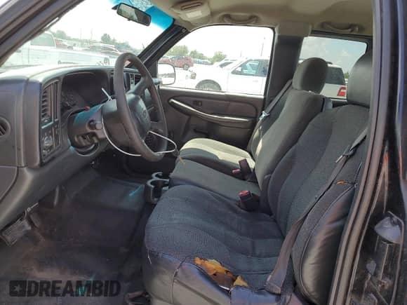 2002 Chevrolet Silverado 1500 LS с VIN 2GCEC19W621296367, выставлен на аукционе Copart как лот 51610115 с пробегом 354 846 миль миль и Списание • Salvage title. История ставок и продаж доступна на DreamBid. Изображение 7.