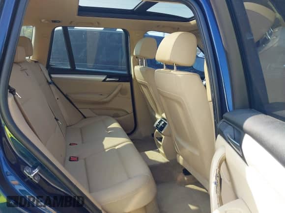 2013 BMW X3 xDrive28i with VIN 5UXWX9C5XD0A11063, listed as a IAAI auction lot 43271255 with 192,907 mi miles and . Bid and sale history available at DreamBid. Image 8.
