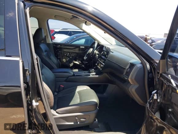 2022 Nissan Pathfinder SL z VIN 5N1DR3CA0NC272109, wystawiony jako IAAI lot #42722399 z przebiegiem 46 859 mil mil oraz . Historia ofert i sprzedaży dostępna na DreamBid. Obrazek 5.