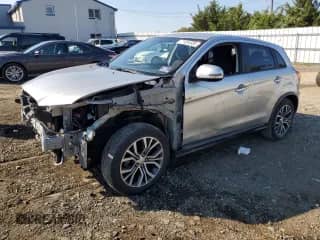 2019 Mitsubishi Outlander ES с VIN JA4AR3AU5KU028198, выставлен на аукционе Copart как лот 71694985 с пробегом 59 165 миль миль и Списание • Salvage title. История ставок и продаж доступна на DreamBid. Изображение 1.