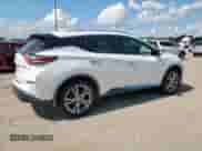 2018 Nissan Murano SL z VIN 5N1AZ2MG9JN138827, wystawiony jako Copart lot #82323995 z przebiegiem 187 623 mil mil oraz Czysty tytuł • Clean title. Historia ofert i sprzedaży dostępna na DreamBid. Obrazek 3.