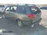 2004 Toyota Sienna XLE z VIN 5TDZA22C14S100148, wystawiony jako IAAI lot #43466057 z przebiegiem 117 265 mil mil oraz . Historia ofert i sprzedaży dostępna na DreamBid. Obrazek 3.