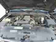 2000 Chevrolet Suburban LS z VIN 3GNEC16T3YG216556, wystawiony jako Copart lot #50832815 z przebiegiem 264 202 mil mil oraz Szkoda całkowita • Salvage title. Historia ofert i sprzedaży dostępna na DreamBid. Obrazek 11.