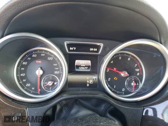 2017 Mercedes-Benz GLS 450 z VIN 4JGDF6EE0HA839039, wystawiony jako Copart lot #87199295 z przebiegiem 125 677 mil mil oraz Szkoda całkowita • Salvage title. Historia ofert i sprzedaży dostępna na DreamBid. Obrazek 9.