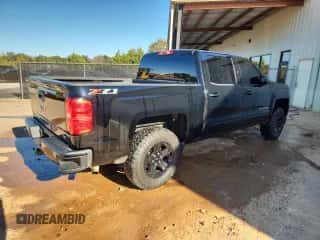 2018 Chevrolet Silverado 1500 LT z VIN 3GCUKREC9JG247985, wystawiony jako Copart lot #89700785 z przebiegiem 176 054 mil mil oraz Czysty tytuł • Clean title. Historia ofert i sprzedaży dostępna na DreamBid. Obrazek 3.