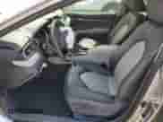 2020 Toyota Camry Hybrid XLE with VIN 4T1F31AK6LU533051, listed as a Copart auction lot 69587675 with 65,806 mi miles and Salvage title. Bid and sale history available at DreamBid. Image 7.