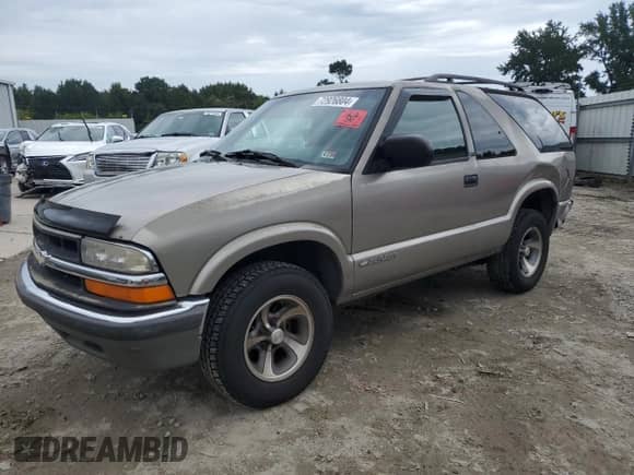 2001 Chevrolet Blazer LS with VIN 1GNCS18W61K109694, listed as a Copart auction lot 72926804 with 173,542 mi miles and Salvage title. Bid and sale history available at DreamBid. Image 1.