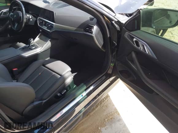 2021 BMW 4 Series M440i xDrive с VIN WBA13AR00MCF61520, выставлен на аукционе IAAI как лот 41944350 с пробегом 39 631 миль миль и . История ставок и продаж доступна на DreamBid. Изображение 5.