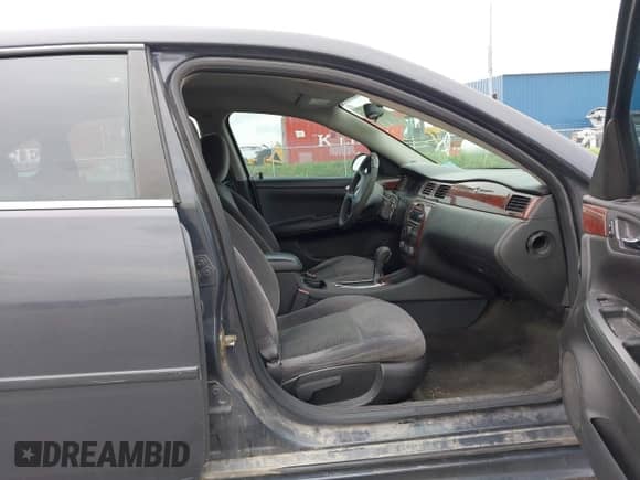 2009 Chevrolet Impala LT с VIN 2G1WT57N591197936, выставлен на аукционе IAAI как лот 42871092 с пробегом 230 673 миль миль и . История ставок и продаж доступна на DreamBid. Изображение 5.