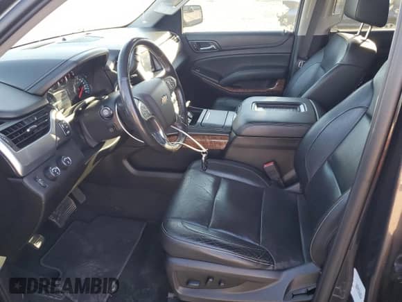 2018 Chevrolet Suburban Premier с VIN 1GNSKJKCXJR243819, выставлен на аукционе Copart как лот 85523015 с пробегом 126 867 миль миль и Чистый • Clean title. История ставок и продаж доступна на DreamBid. Изображение 7.