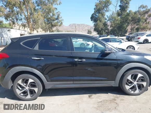 2016 Hyundai Tucson Sport z VIN KM8J33A20GU026741, wystawiony jako IAAI lot #43368543 z przebiegiem 172 081 mil mil oraz . Historia ofert i sprzedaży dostępna na DreamBid. Obrazek 13.