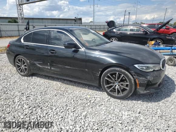 2020 BMW 3 Series 330i xDrive with VIN 3MW5R7J08L8B11535, listed as a Copart auction lot 69748585 with 83,124 mi miles and Salvage title. Bid and sale history available at DreamBid. Image 4.