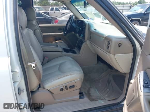 2005 Chevrolet Suburban LS с VIN 3GNEC16Z35G279673, выставлен на аукционе IAAI как лот 42428085 с пробегом 290 108 миль миль и . История ставок и продаж доступна на DreamBid. Изображение 5.