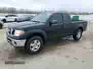 2008 Nissan Frontier SE z VIN 1N6AD06U98C433360, wystawiony jako Copart lot #51749535 z przebiegiem 174 798 mil mil oraz Nie do naprawy • Non repairable. Historia ofert i sprzedaży dostępna na DreamBid. Obrazek 1.