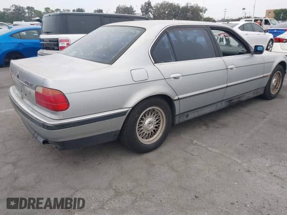 1998 BMW 7 Series 740iL with VIN WBAGJ8326WDM14907, listed as a IAAI auction lot 42995781 with Not provided miles and . Bid and sale history available at DreamBid. Image 4.