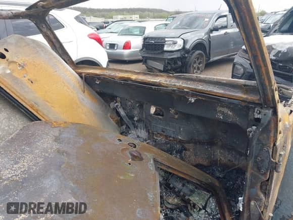 2013 Jeep Wrangler Sport with VIN 1C4AJWAG2DL626332, listed as a IAAI auction lot 41932708 with Not provided miles and . Bid and sale history available at DreamBid. Image 7.