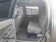 2007 Dodge 1500 SLT z VIN 3D7KR19D17G809058, wystawiony jako IAAI lot #41558278 z przebiegiem 163 346 mil mil oraz . Historia ofert i sprzedaży dostępna na DreamBid. Obrazek 8.