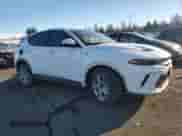 2024 Dodge Hornet R/T z VIN ZACPDFCW5R3A27909, wystawiony jako Copart lot #87976175 z przebiegiem 575 mil mil oraz Czysty tytuł • Clean title. Historia ofert i sprzedaży dostępna na DreamBid. Obrazek 4.