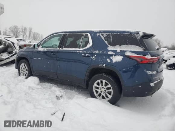 2022 Chevrolet Traverse LS z VIN 1GNEVFKW5NJ104147, wystawiony jako Copart lot #88912525 z przebiegiem 57 052 mil mil oraz Szkoda całkowita • Salvage title. Historia ofert i sprzedaży dostępna na DreamBid. Obrazek 2.