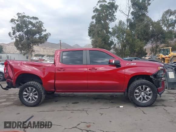 2019 Chevrolet Silverado 1500 RST с VIN 1GCUYEED2KZ144649, выставлен на аукционе IAAI как лот 43422738 с пробегом 52 882 миль миль и . История ставок и продаж доступна на DreamBid. Изображение 13.