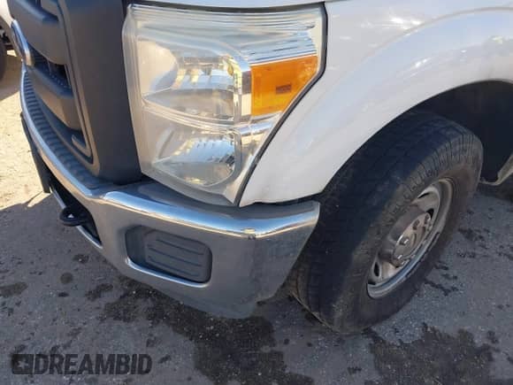 2013 Ford F-250 XL z VIN 1FT7X2A66DEB77864, wystawiony jako IAAI lot #41464637 z przebiegiem 289 428 mil mil oraz . Historia ofert i sprzedaży dostępna na DreamBid. Obrazek 6.