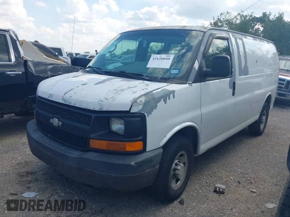 2007 Chevrolet Express Cargo с VIN 1GCGG25V871112916, выставлен на аукционе IAAI как лот 43126040 с пробегом 352 720 миль миль и . История ставок и продаж доступна на DreamBid. Изображение 2.