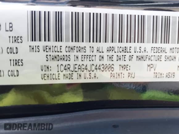 2018 Jeep Grand Cherokee Laredo z VIN 1C4RJEAG4JC443006, wystawiony jako IAAI lot #42662223 z przebiegiem 146 102 mil mil oraz . Historia ofert i sprzedaży dostępna na DreamBid. Obrazek 9.