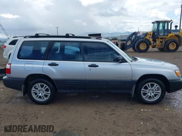 2002 Subaru Forester L with VIN JF1SF63592H747060, listed as a IAAI auction lot 42261765 with 204,112 mi miles and . Bid and sale history available at DreamBid. Image 14.