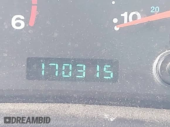 2001 Jeep Wrangler SE with VIN 1J4FA29P01P305939, listed as a IAAI auction lot 42624451 with 170,315 mi miles and . Bid and sale history available at DreamBid. Image 7.