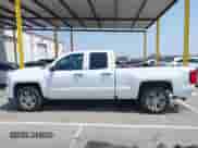 2017 Chevrolet Silverado 1500 Custom с VIN 1GCRCPEH8HZ229667, выставлен на аукционе IAAI как лот 42609687 с пробегом 126 010 миль миль и . История ставок и продаж доступна на DreamBid. Изображение 15.