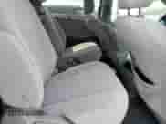 2017 Toyota Sienna LE Auto Access Seat z VIN 5TDKZ3DC3HS766494, wystawiony jako Copart lot #71303145 z przebiegiem 99 720 mil mil oraz Szkoda całkowita • Salvage title. Historia ofert i sprzedaży dostępna na DreamBid. Obrazek 11.