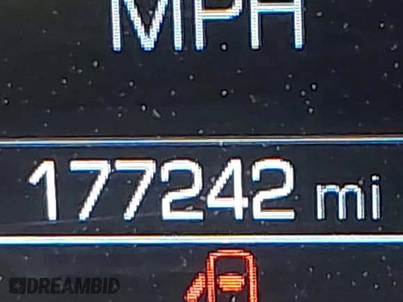 2016 Chevrolet Malibu LT z VIN 1G1ZE5ST2GF226554, wystawiony jako IAAI lot #43224254 z przebiegiem 177 242 mil mil oraz . Historia ofert i sprzedaży dostępna na DreamBid. Obrazek 15.