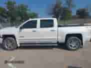 2017 Chevrolet Silverado 1500 High Country с VIN 3GCUKTEJXHG310839, выставлен на аукционе IAAI как лот 43220140 с пробегом 119 535 миль миль и . История ставок и продаж доступна на DreamBid. Изображение 14.