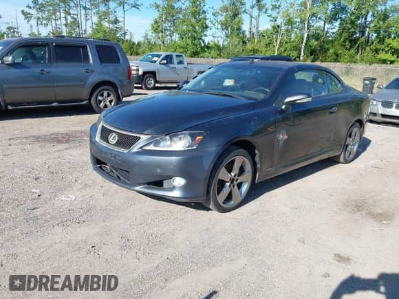2011 Lexus IS 250 C with VIN JTHFF2C29B2520771, listed as a IAAI auction lot 42621886 with Not provided miles and . Bid and sale history available at DreamBid. Image 2.