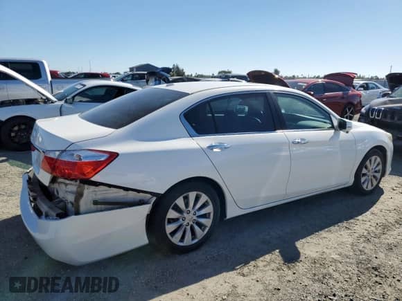 2013 Honda Accord EX-L с VIN 1HGCR2F85DA064211, выставлен на аукционе Copart как лот 82618295 с пробегом 141 472 миль миль и Списание • Salvage title. История ставок и продаж доступна на DreamBid. Изображение 3.