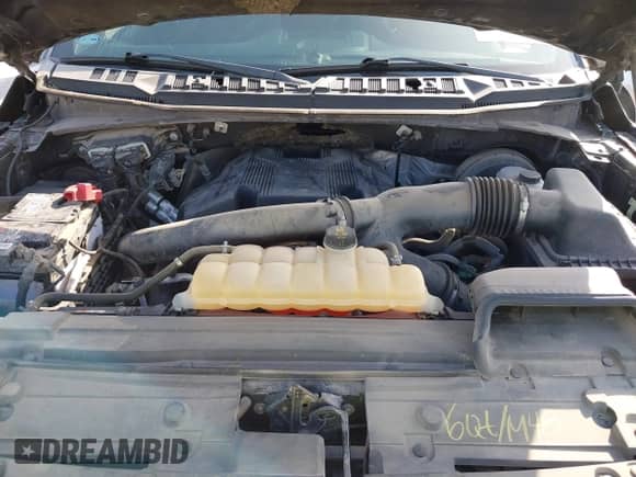 2018 Ford F-150 XL с VIN 1FTEW1CG1JKD03863, выставлен на аукционе IAAI как лот 42206228 с пробегом 35 783 миль миль и . История ставок и продаж доступна на DreamBid. Изображение 10.