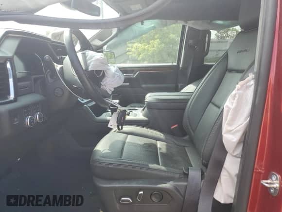 2023 GMC Sierra 1500 Denali z VIN 1GTUUGED8PZ178030, wystawiony jako Copart lot #68644805 z przebiegiem 24 196 mil mil oraz Nie do naprawy • Non repairable. Historia ofert i sprzedaży dostępna na DreamBid. Obrazek 7.